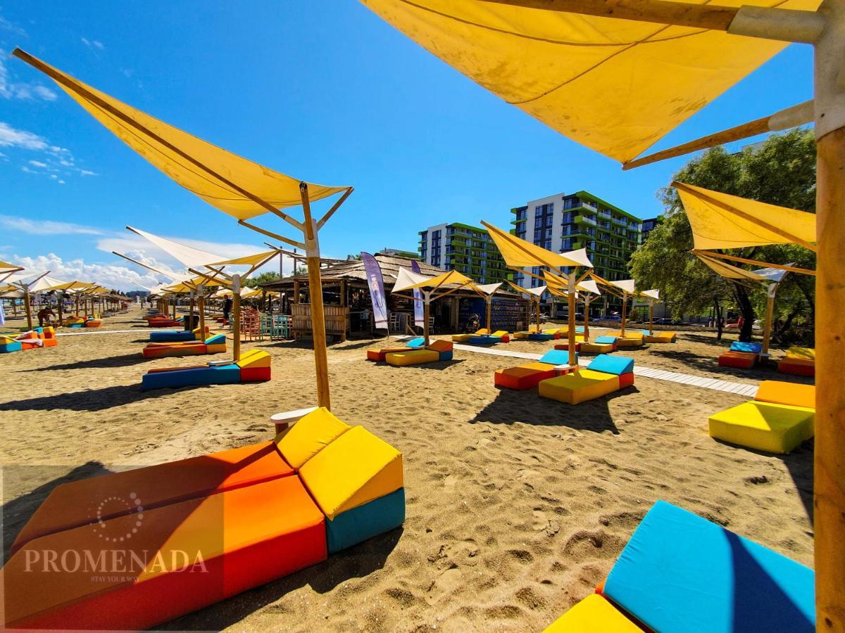 Royale Sundance Studio 7 Beach Spa & Pool Mamaia Nord Bagian luar foto