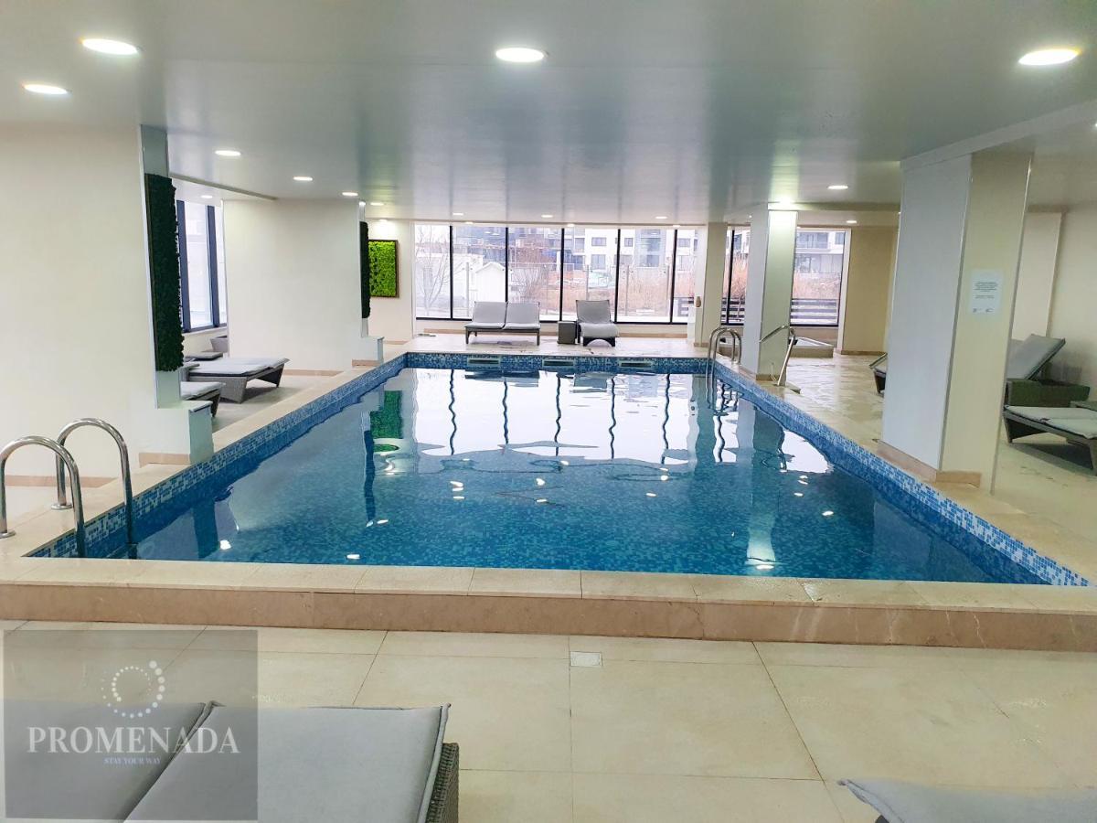 Royale Sundance Studio 7 Beach Spa & Pool Mamaia Nord Bagian luar foto
