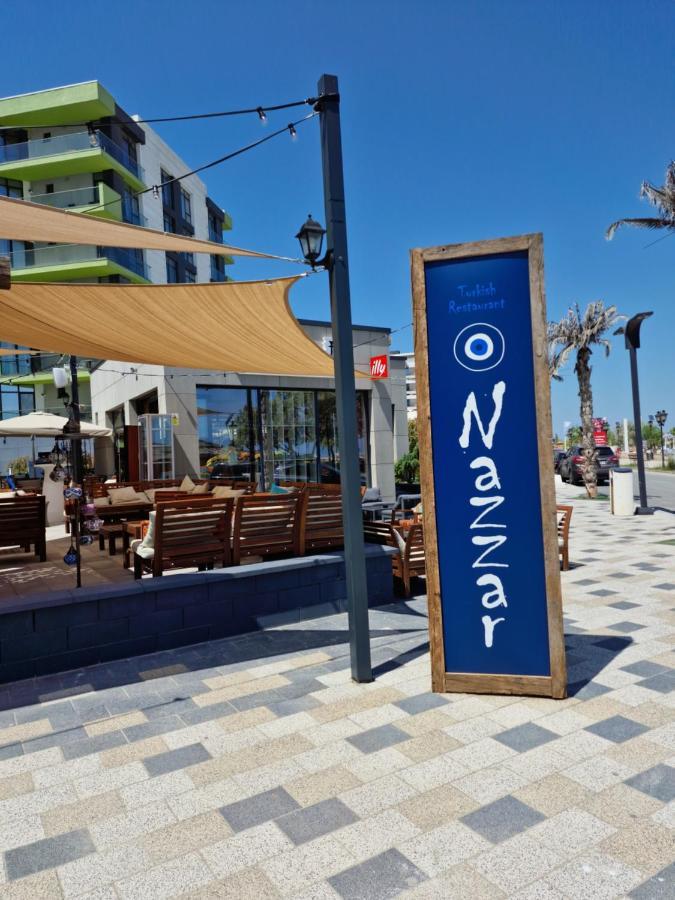 Royale Sundance Studio 7 Beach Spa & Pool Mamaia Nord Bagian luar foto